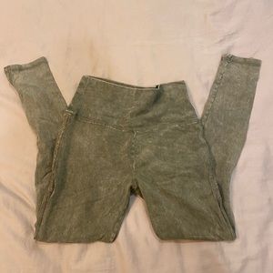Aerie sage green soft leggings
